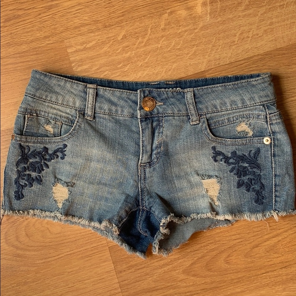 Mossimo supply co cutoff jean shorts